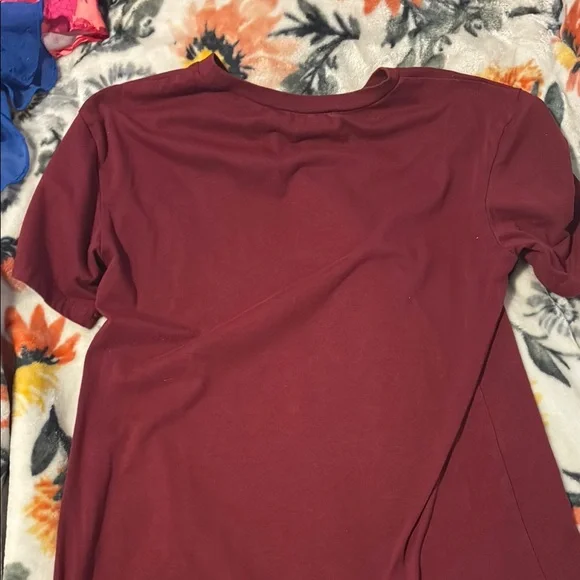SHEIN Maroon Tee with Leopard Lightning Bolt - Picture 2 of 3